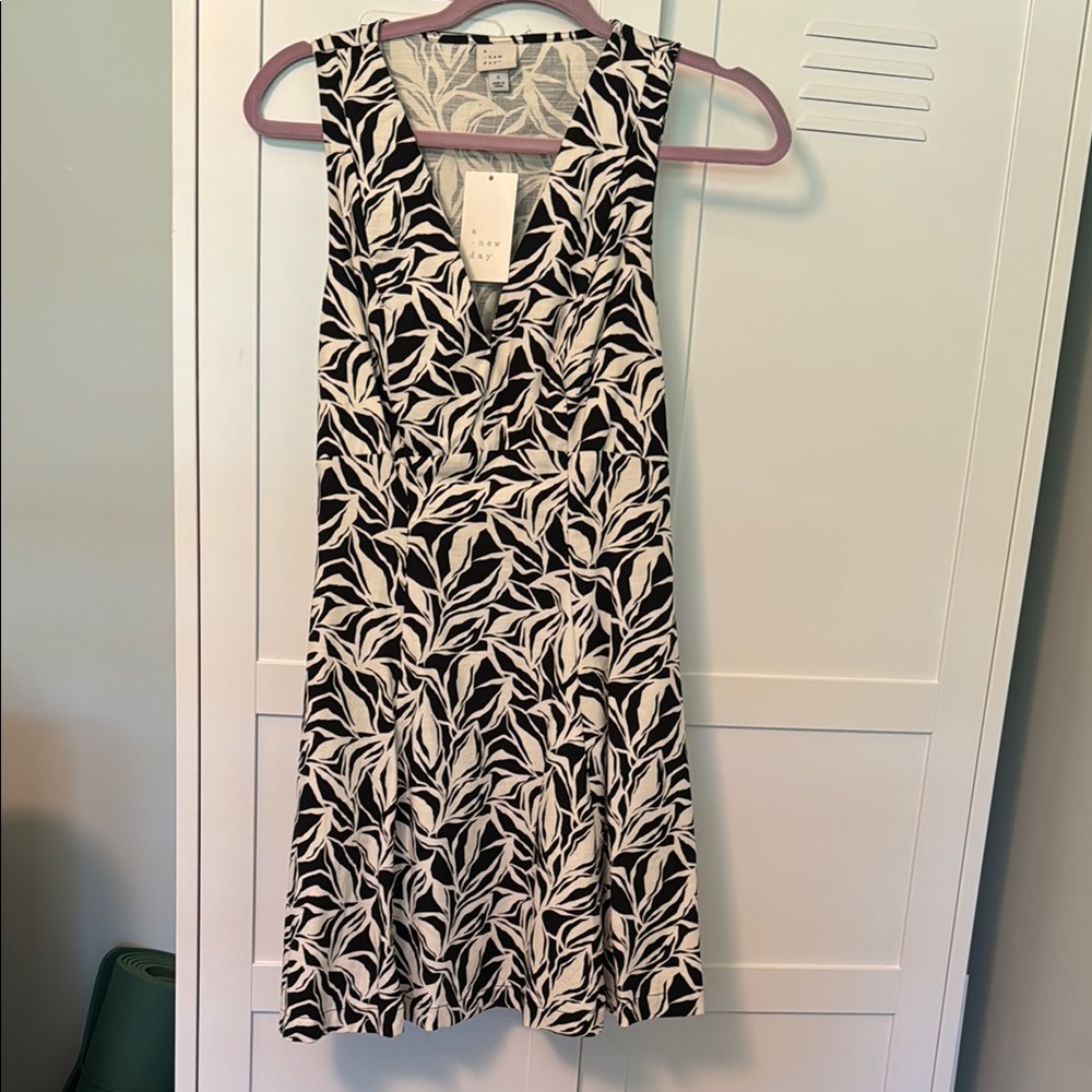 A New Day Black and White Plunge Sundress